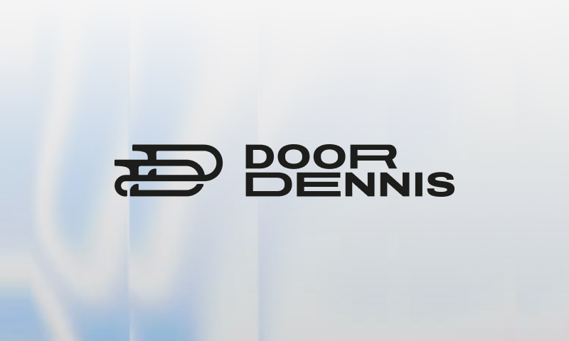Door Dennis